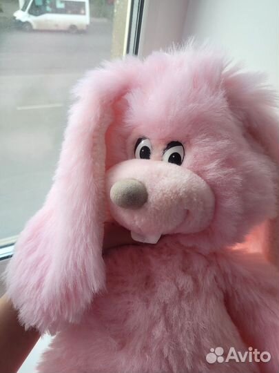 Розовый кролик плюшевый заяц