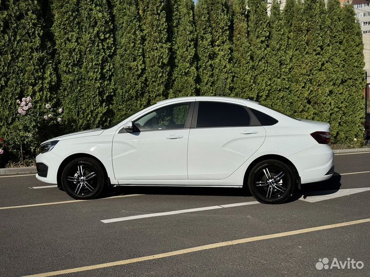 LADA Vesta 1.8 CVT, 2024, 1 870 км