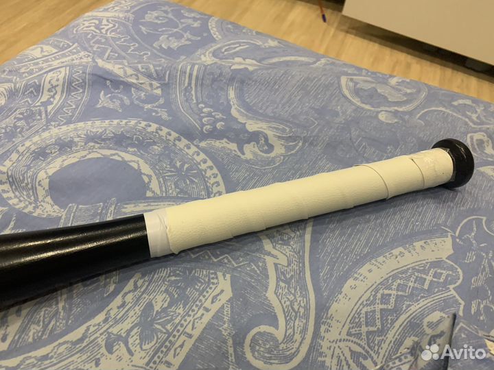 Бейсбольная бита с надписью «Миша всегда прав»