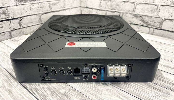 Сабвуфер под сиденье