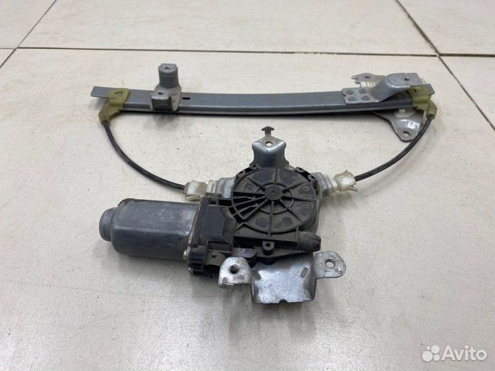 Стеклоподъемник электрический задний правый Nissan