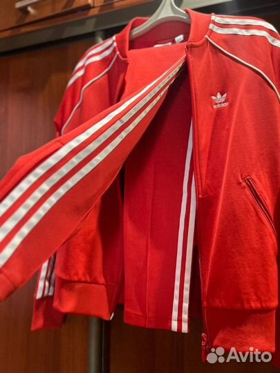 Спортивный костюм adidas