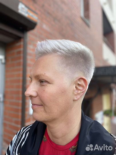 Парикмахер.Женские стрижки