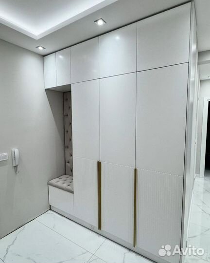 Шкаф в прихожую