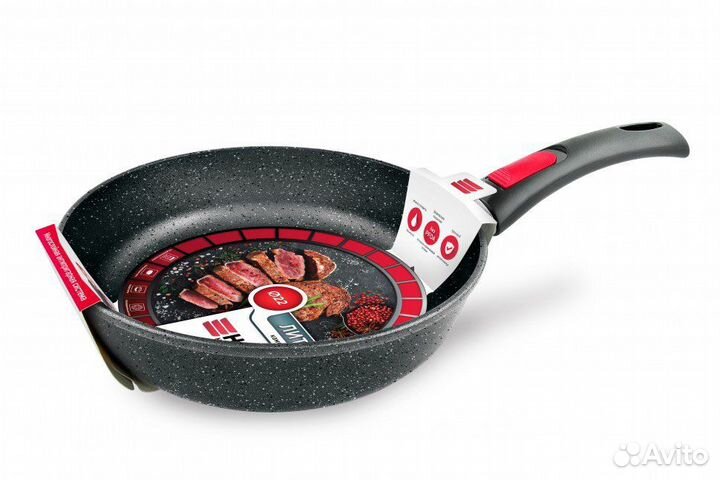 Сковорода литая с антипригарным покрытием 22 см