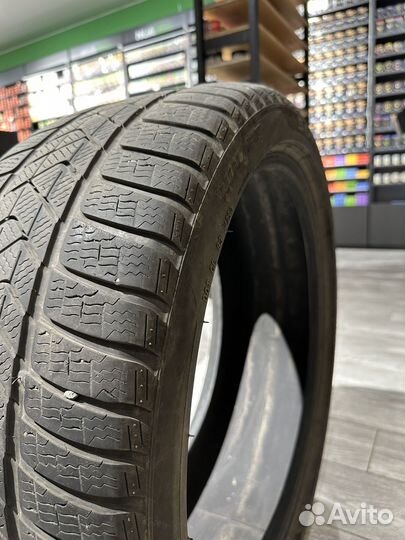 Pirelli Winter Sottozero 3 275/35 R19