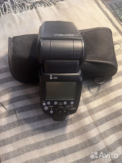Вспышка камеры Yongnuo Speedlite YN-600EX-RT
