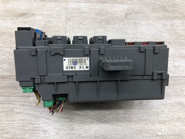 Блок предохранителей Honda Civic хэтчбек L13A7