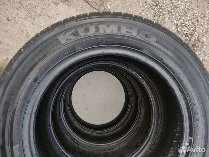 Kinforest KF380 215/55 R17