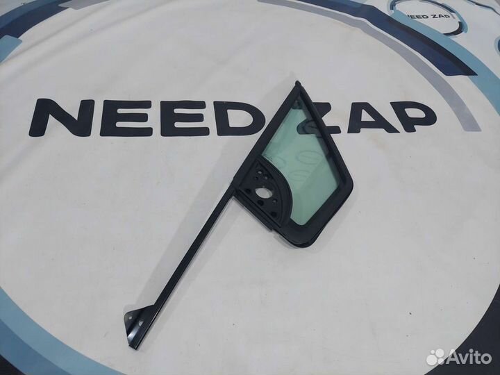 Стекло двери переднее правое Citroen Berlingo B9