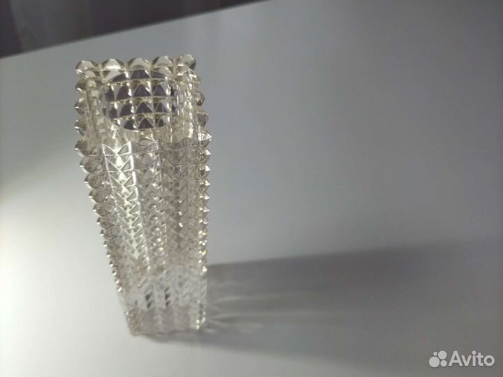 Ваза прозрачное белое стекло СССР