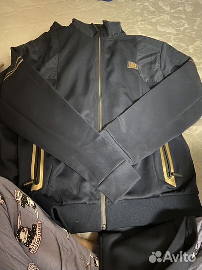 Спортивный костюм