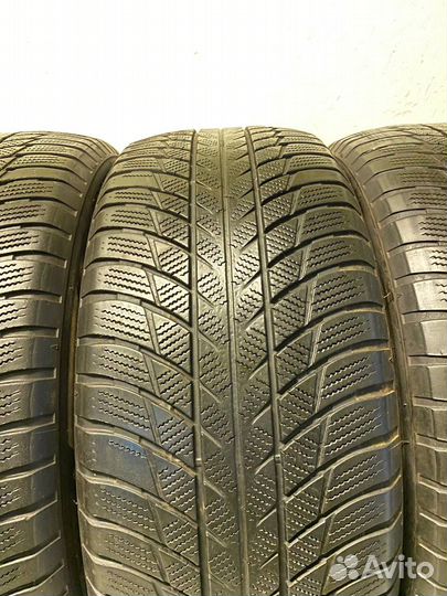 Bridgestone Blizzak LM-001 245/50 R19