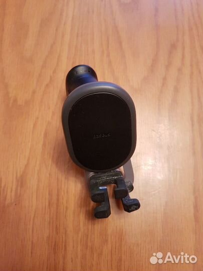 Автомобильный держатель для телефона