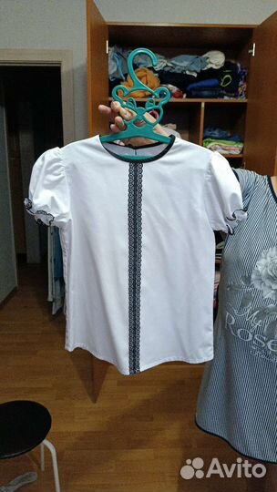 Блузка белая