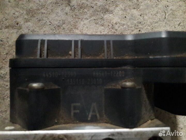 Блок ABS Toyota Corolla E150
