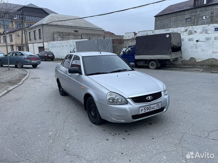 Приора капот