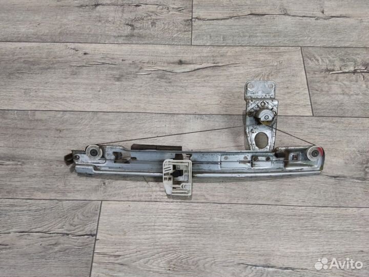 Стеклоподъемник механический задний левый Megane 2