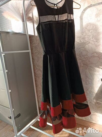 Платье чёрное 42 44 размер