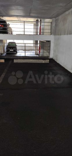 Машиноместо, 14 м²