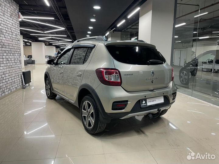 Renault Sandero Stepway 1.6 AT, 2017, 108 683 км