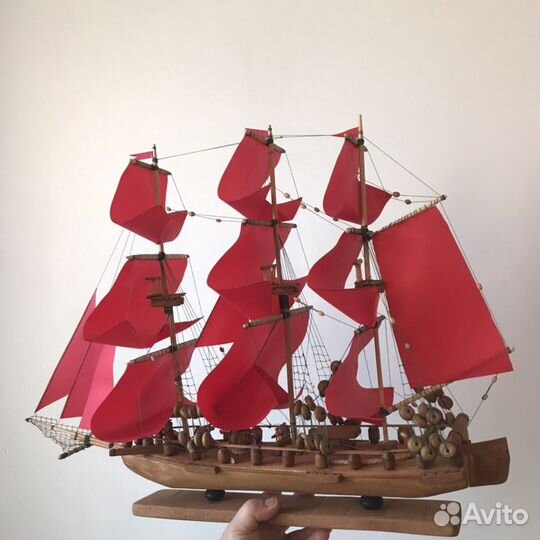 Корабль из дерева