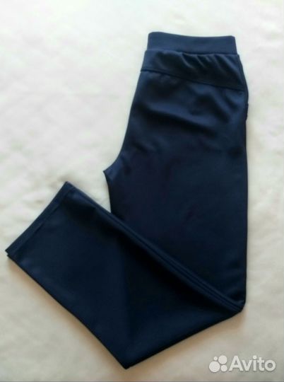 Женский спортивный костюм