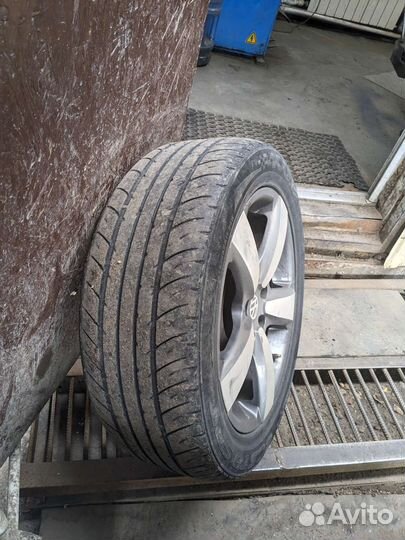 Kumho Ecsta SPT KU31 215/55 R17 94W