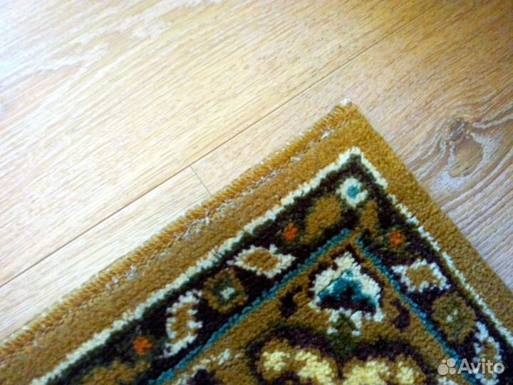 Ковёр шерстяной