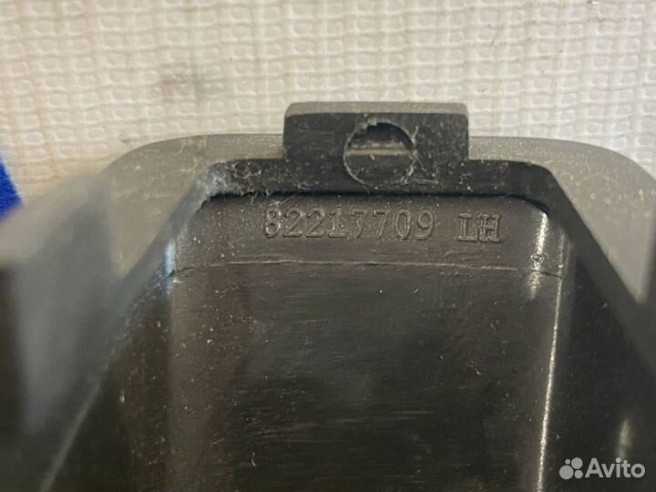 Крышка Volvo FH4 82217709