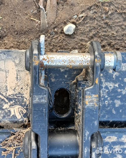 Гусеница экскаватора металлические