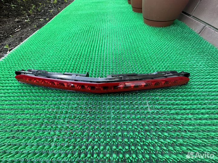 Фонарь задний (стоп сигнал) Mercedes-Benz E-Class