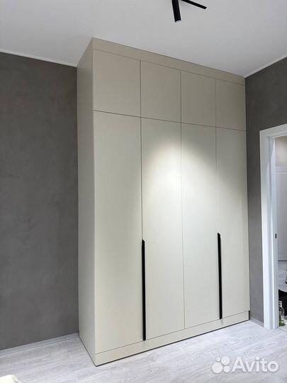 Шкаф дизайнерский распашной на заказ