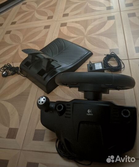 Logitech Driving Force GT в хорошем состояний