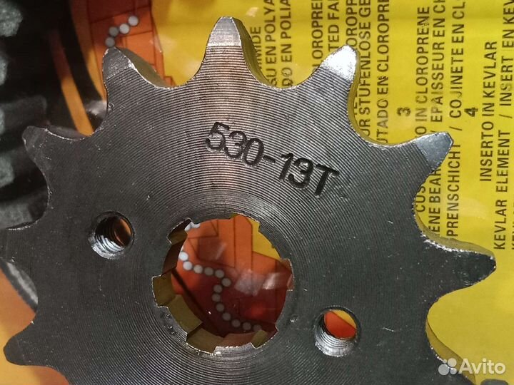 Ведущая звезда кроссовый мотоцикл