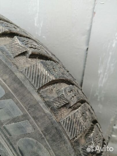 Michelin X-Ice North 3 205/60 R16