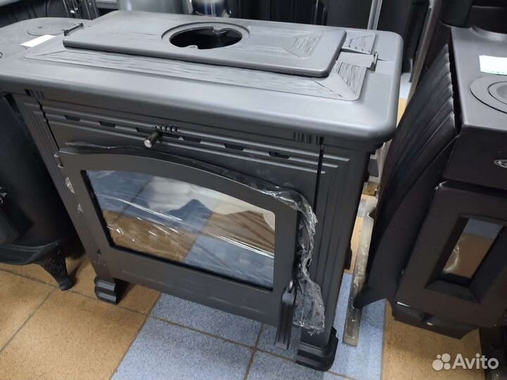 Печь отопительная чугунная дрова Tena N до 200 м3