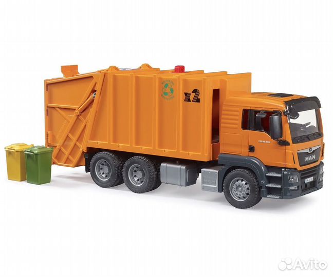Мусоровоз брудер bruder man с баками оранжевый