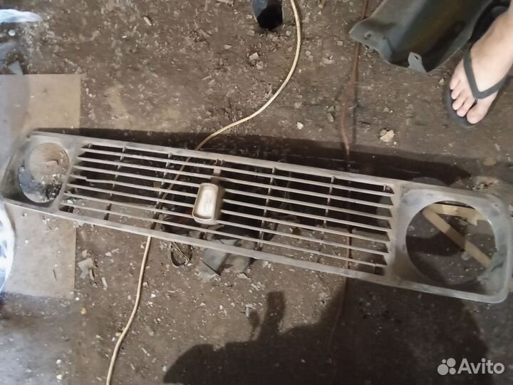 Решетка радиатора niva 2121