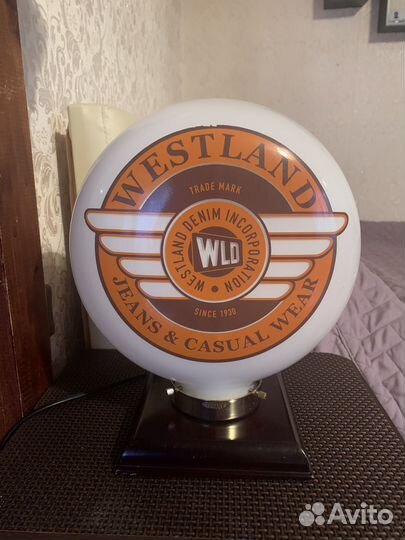 Лампа настольная