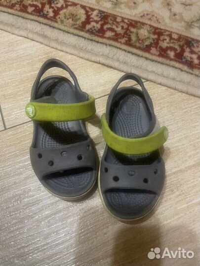 Сандалии crocs