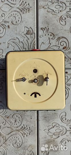 Настольные часы