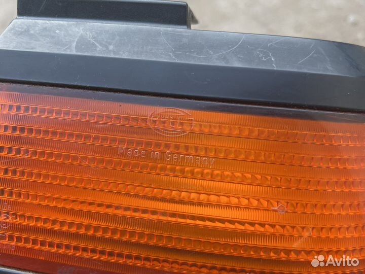 Задний правый фонарь Фольксваген пассат б 3 седан