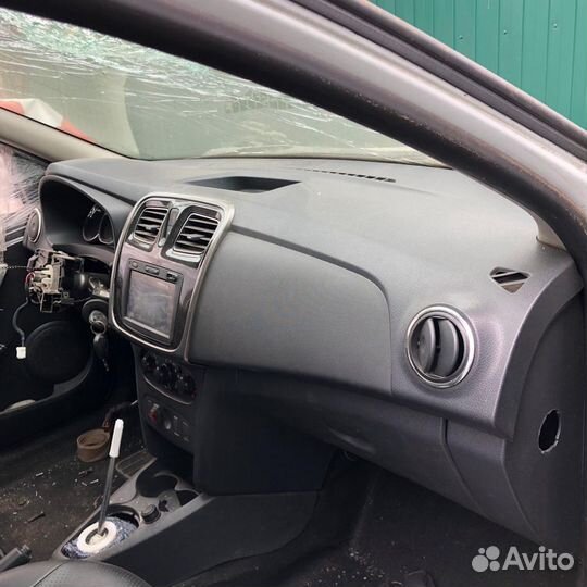 Парприз Рено Логан 2