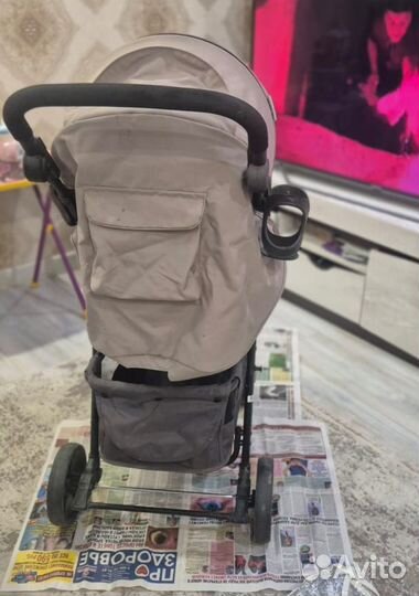 Прогулочная коляска