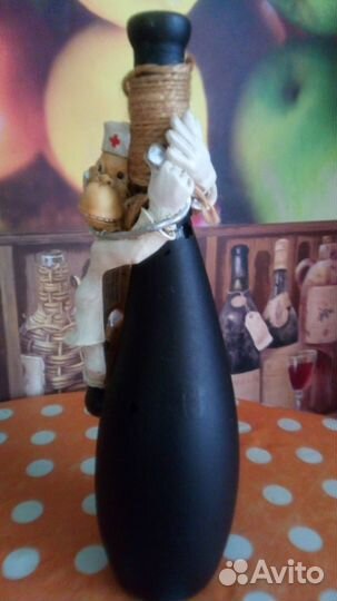 Бутылка стеклянная для вина декоративная