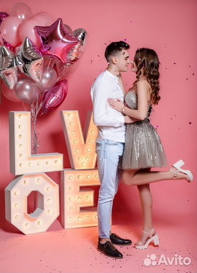 Буквы с лампочками