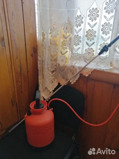 Опрыскиватель садовый ручной