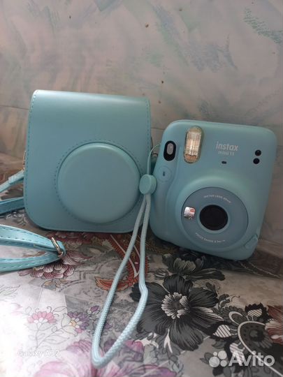 Polaroid instax mini 11