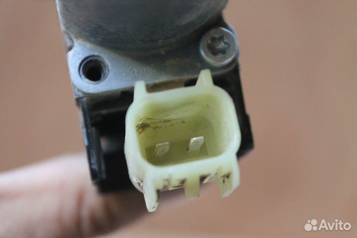 Моторчик стеклоподьемника Ford Fiesta 2012